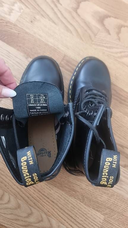 Scarpe da donna: Dr. Martens Stiefeln – Nuovo e nell'imballaggio originale da Chur venduto da Tuttina