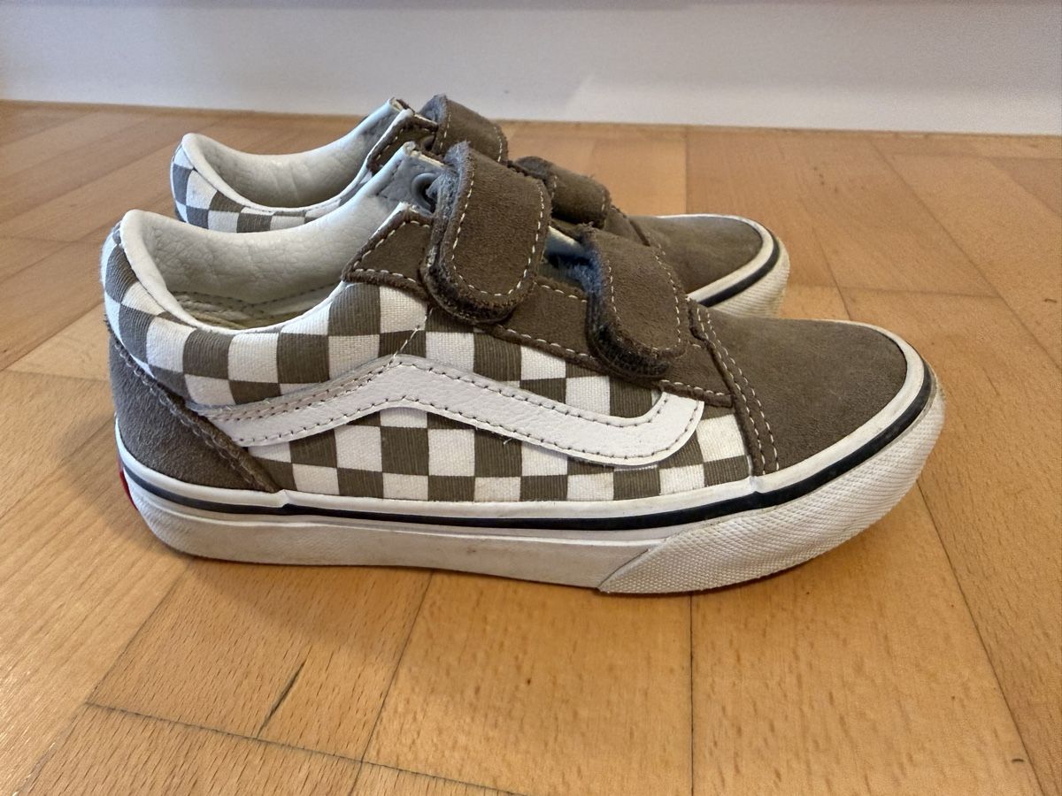 Vans Schuhe für Jungen: Vans old skool 30 – Gebraucht aus Bülach von sawa22