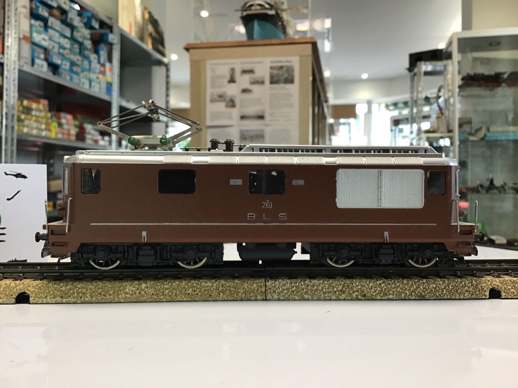 Hag Modellini di ferrovie: RE4/4 BLS GLEICHSTROM HAG – Usato da Männedorf venduto da Spezial-Modelle 1