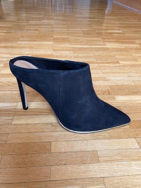 Damenschuhe: Mules en daim noir 39 neuves – Neu und originalverpackt aus Bursins von Mr1968