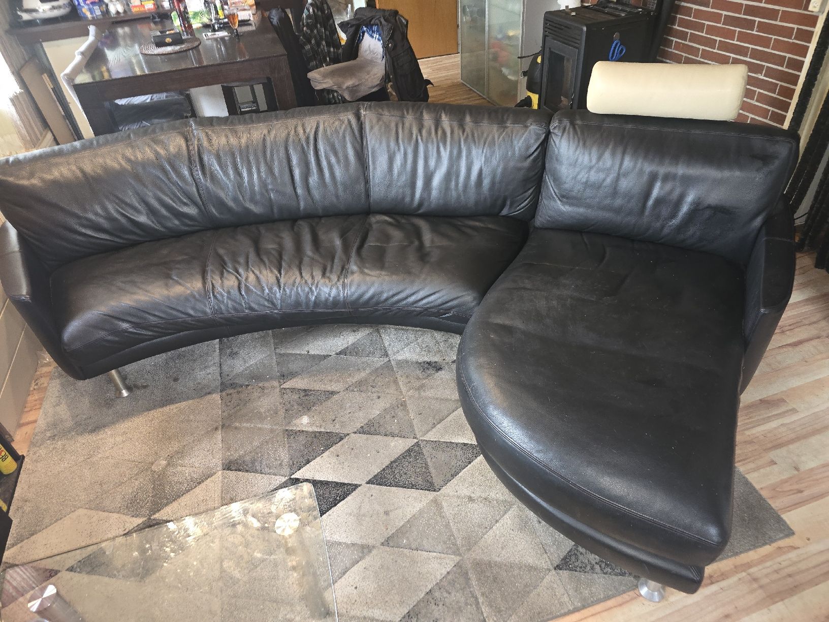 Divani: Ledersofa Echtleder Halbrund – Usato da Balsthal venduto da Rucksackschweizer