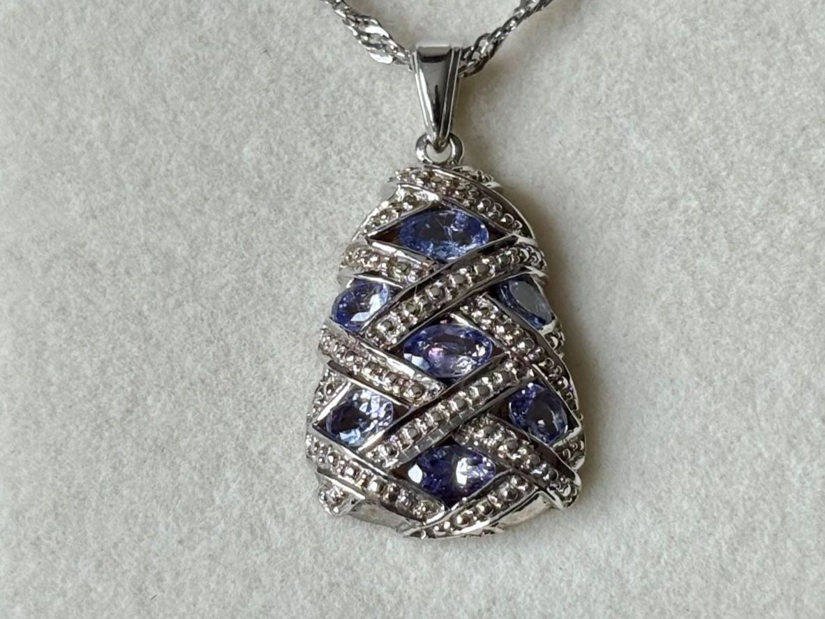 Pendentifs: Anhänger Silber 925 mit Tansanite, NEU – Neuf (Voir description) à Brugg AG par lau_9rvy 2