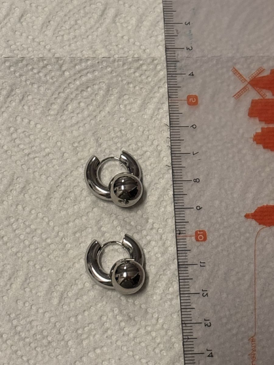 Ohrringe & -stecker: Ohrenringe  – Gebraucht aus Saland von ser_bx5g 1