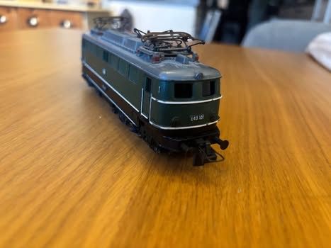 Märklin Modellini di ferrovie: Locomotive Trix ancienne – Usato da Orbe venduto da car_8grw 1