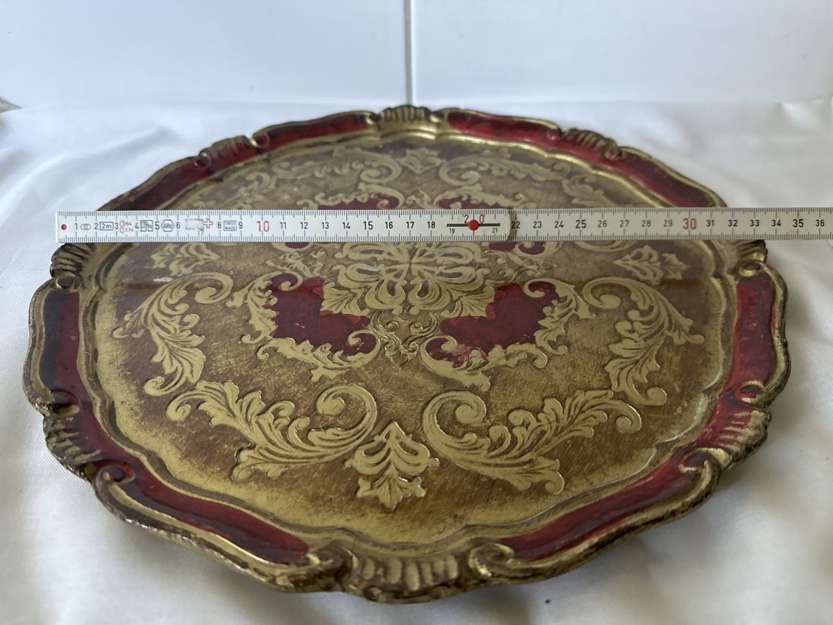 Piatti di portata: Antikes Vintage Tablett Holz Serviertablett 33cm  – Usato da Zürich venduto da Chaeffeler 2