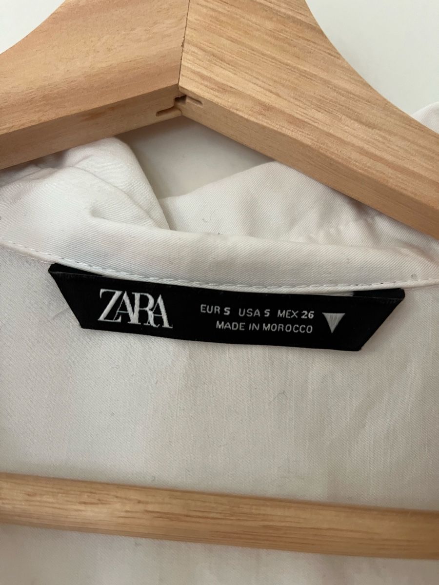Zara Camicette: Zara white button-down OVERSIZED – Usato da Lausanne venduto da NoraPlethora 2