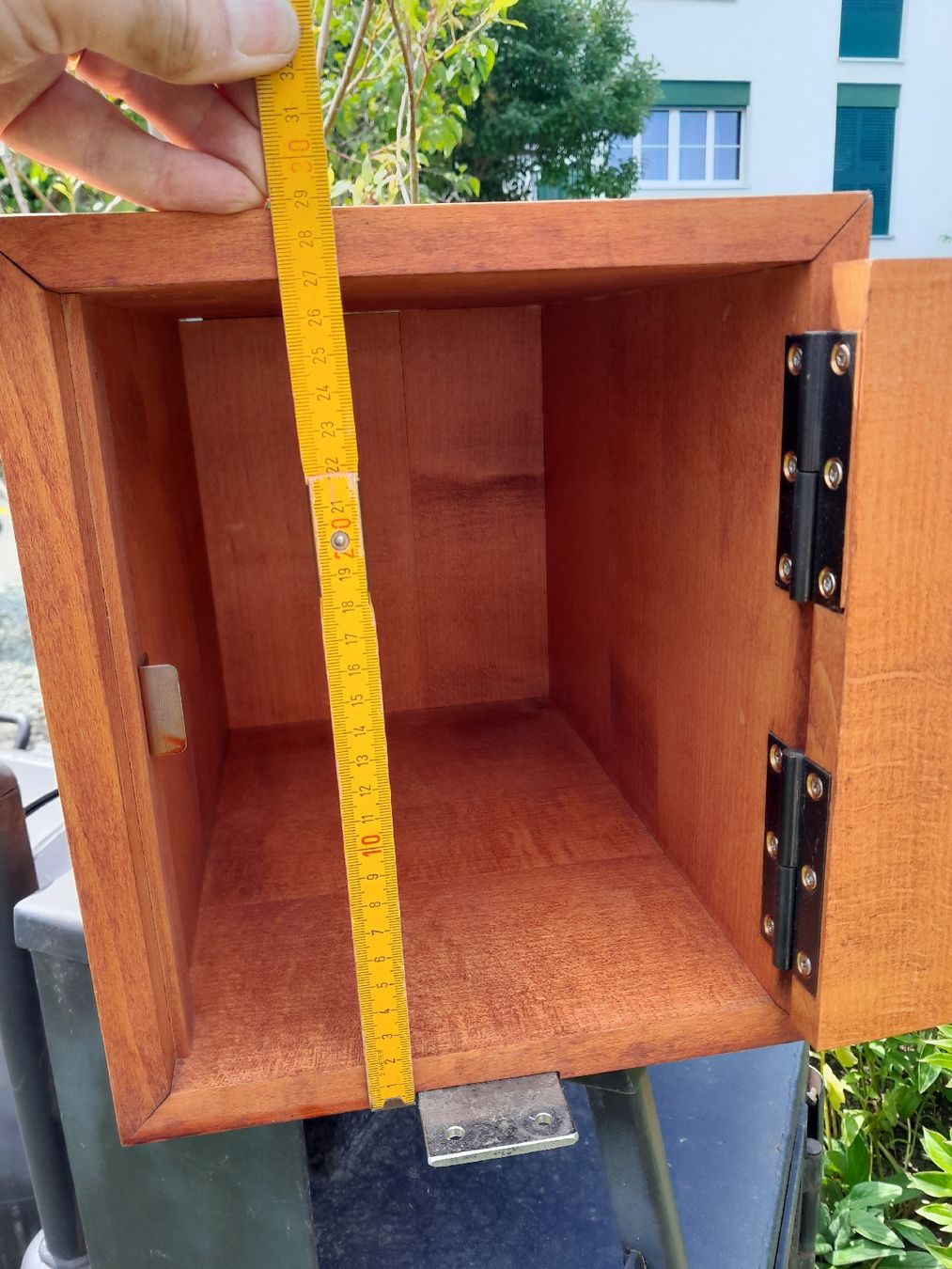 Sonstige Dekorationen & Accessoires: Kleine abschliessbare Holzkiste – Gebraucht aus Aadorf von Hyperkomp 1