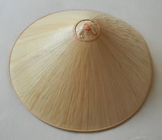 ORIGINAL SONNENHUT AUS VIETNAM