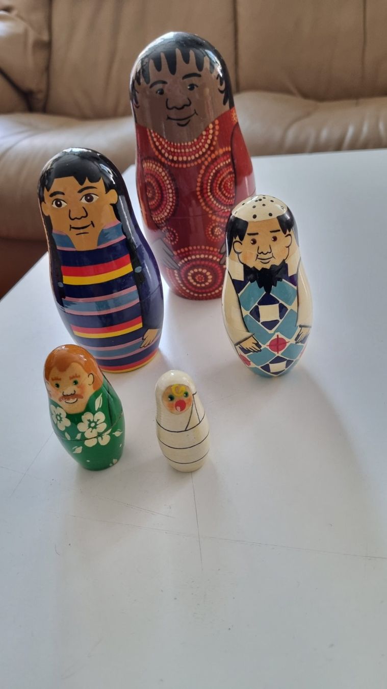 Figuren: 3 x poupées russes matriochkas – Gebraucht aus La Chaux-de-Fonds von mikilo1 1
