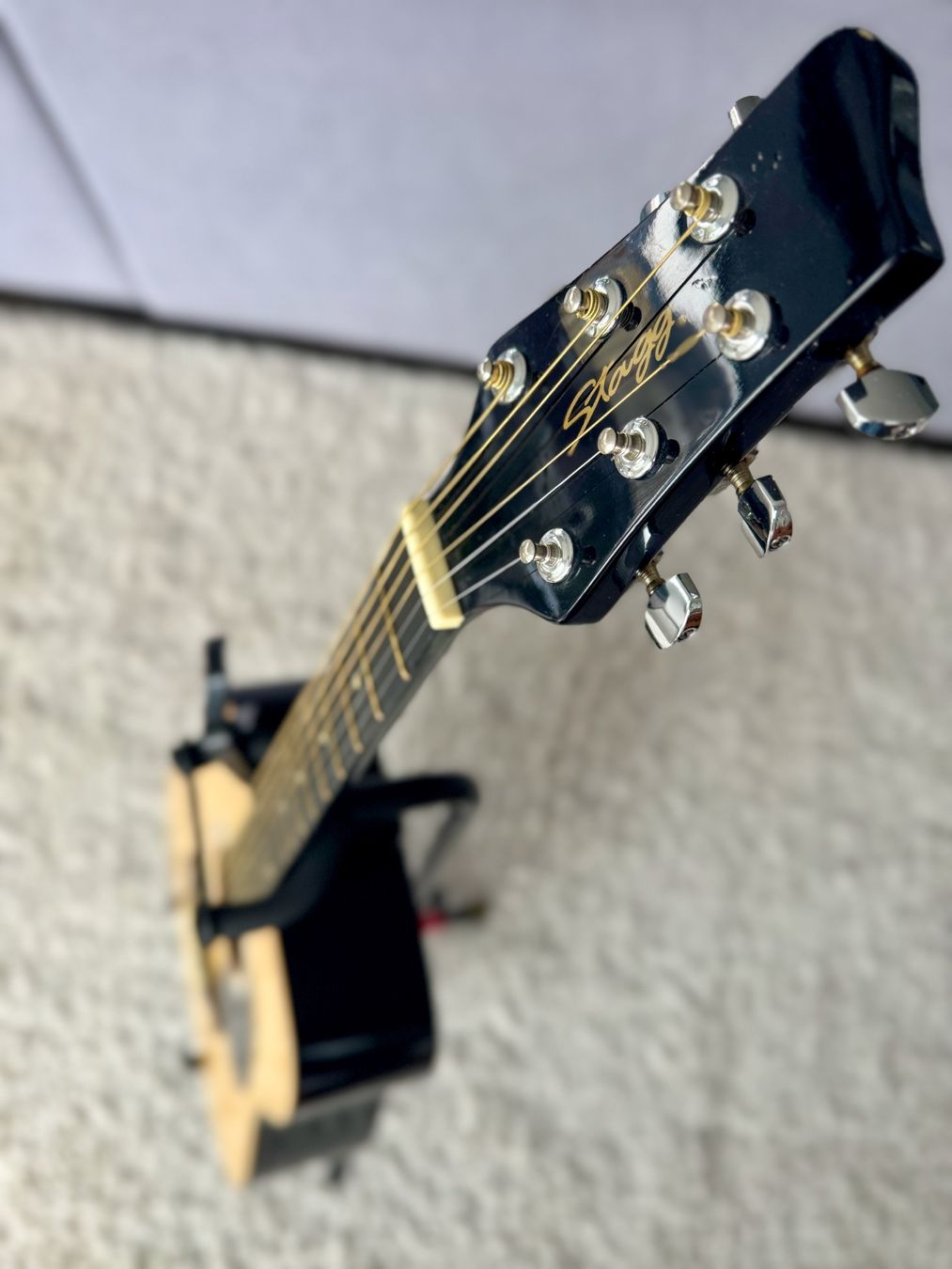 Strumenti musicali: Stagg SW201N Akustische Dreadnought Gitarre – Usato da Unterägeri venduto da NikitaY 3