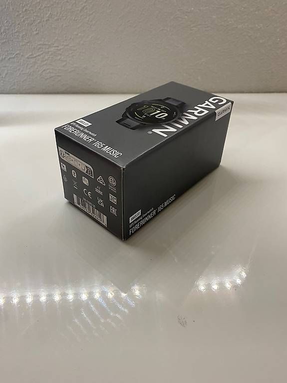 Smartwatch: Garmin Forerunner 165 Music Amoled (Orginalverpackt) – Usato da Schwyz venduto da dar_hh7s