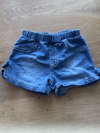 Kurze hose 24 monate