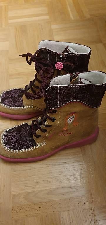 Scarpe per ragazze: Schöne Mädchen Stiefel.Gr.34 – Usato da Urtenen-Schönbühl venduto da vok_qw7w 2