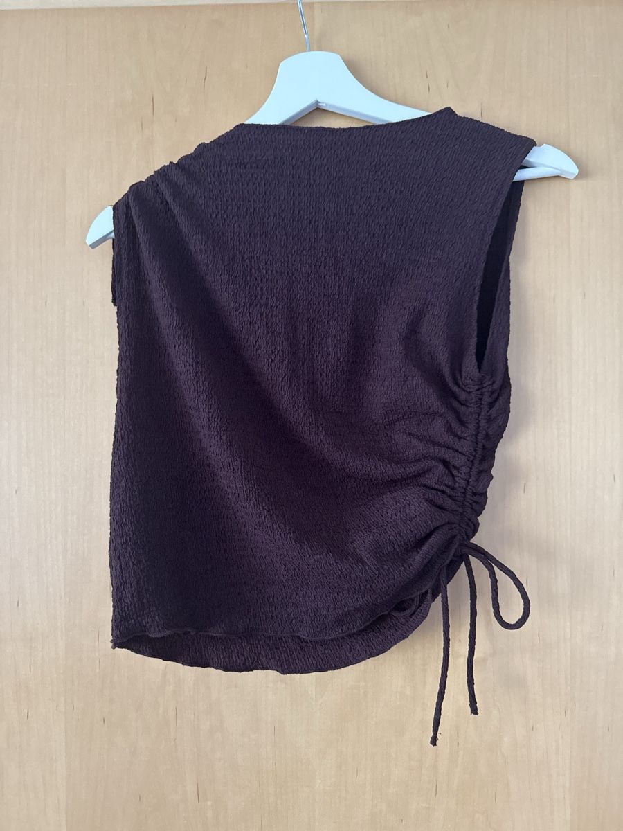 H&M Tops: Oberteil Damen – D'occasion à Wilen (Sarnen) par aninaschwab 3