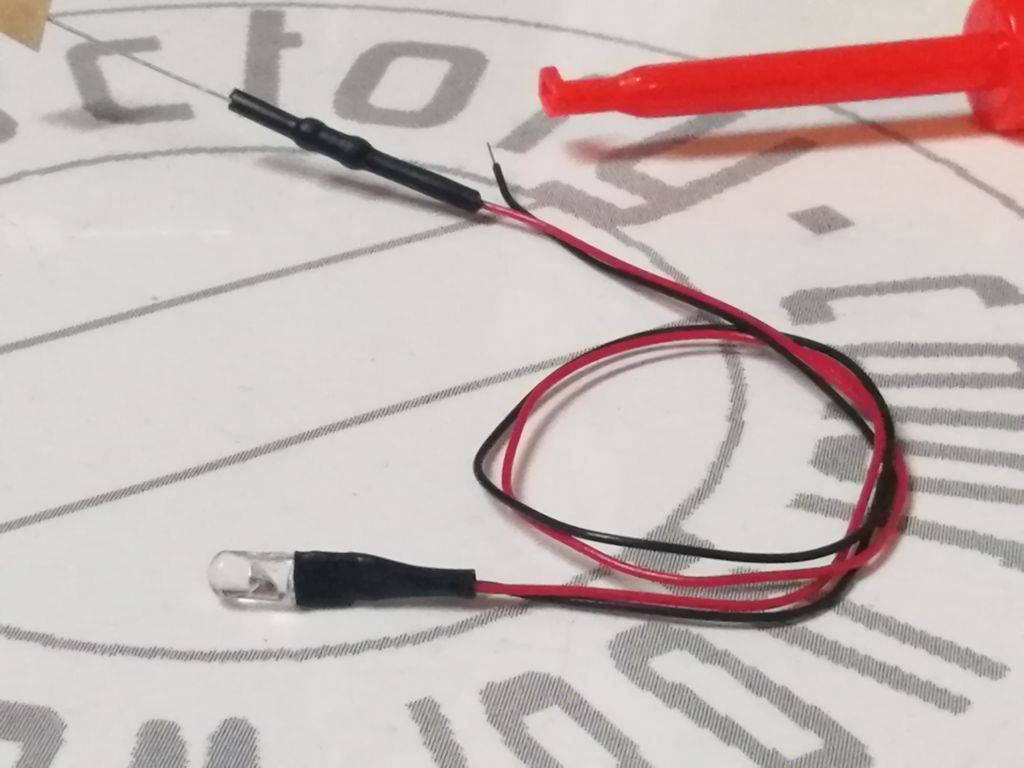 Componenti elettronici: LED rot 3mm, randlos, verkabelt – Nuovo (secondo la descrizione) da Luzern venduto da Salefactory 1