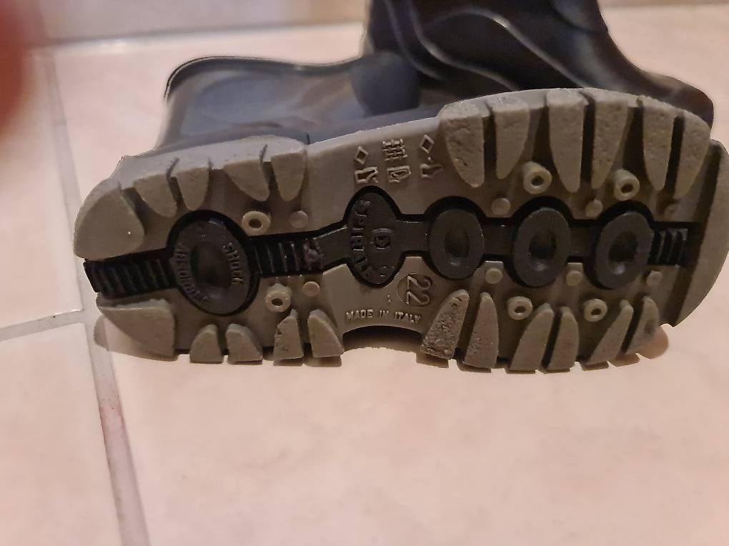 Spirale Scarpe per ragazzi: Bottes imperméable pluie neige taille 22 – Usato da Orbe venduto da wulfnacht 1