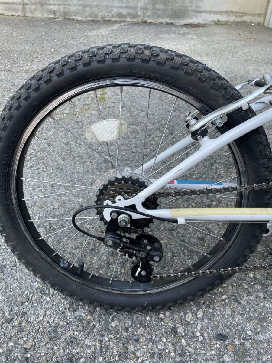 Biciclette: Vélo enfant Btwin taille 20 pouces – Usato da Neuchâtel venduto da L-L-2025 3