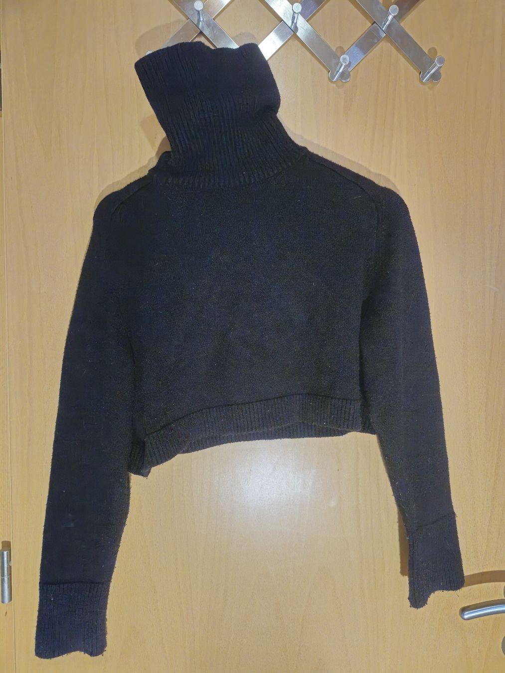 Zara Maglioni & Felpe: Schwarzer Rollkragenpullover von Zara – Usato da Lauerz venduto da a2411