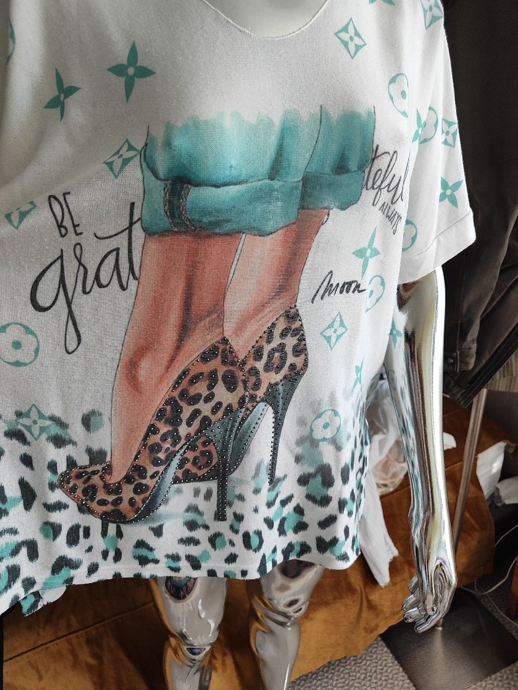 T-Shirts: Damen Shirt gr 42 – Gebraucht aus Langnau am Albis von Judithsebi 5