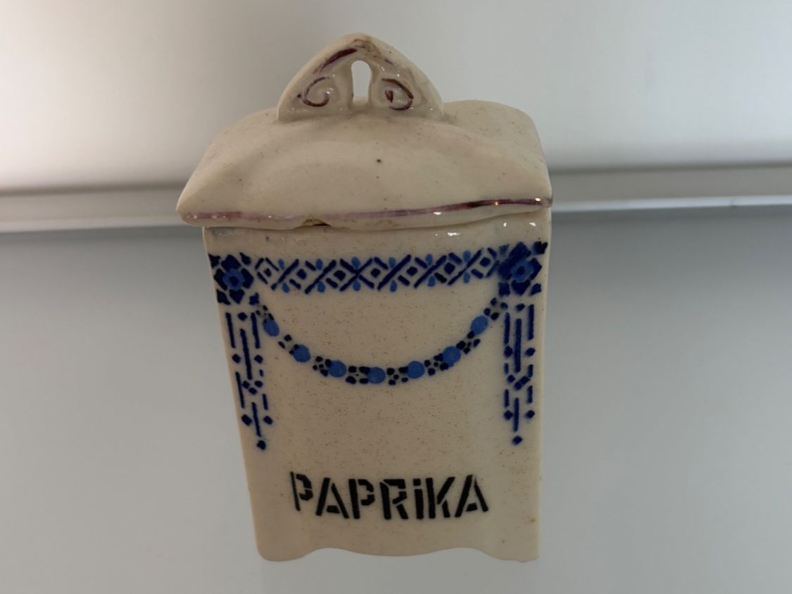 Contenitori & Simili: antiker Gewürzbehälter Paprika – Usato da Luzern venduto da Lampion