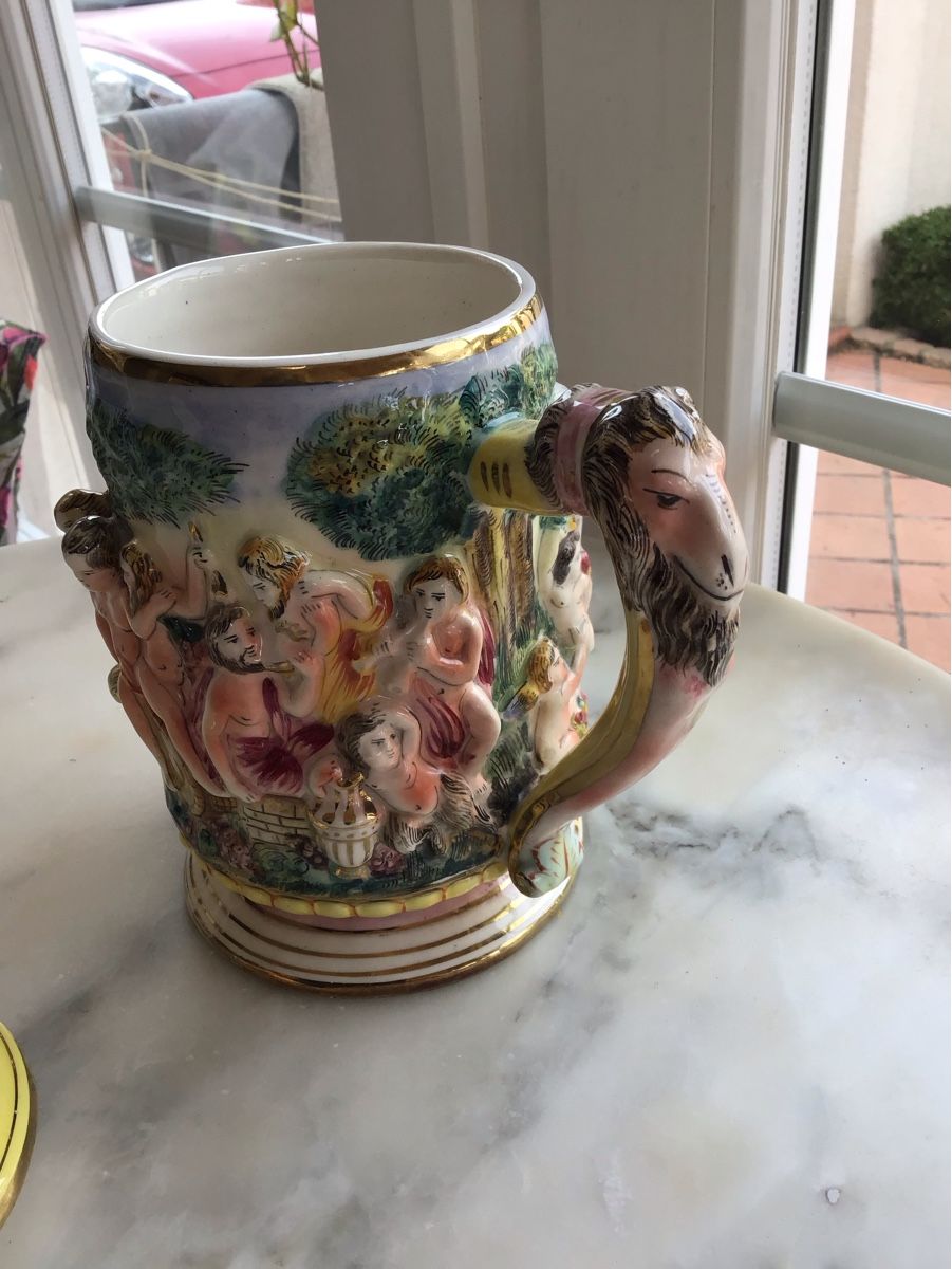Tutte le decorazioni: Chope en porcelaine – Usato da Plan-les-Ouates venduto da Cassero 2