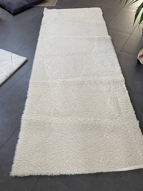 Tappetini fitness: 5 Yogamatten aus Schafschurwolle – Usato da Bünzen venduto da nil_2tk2