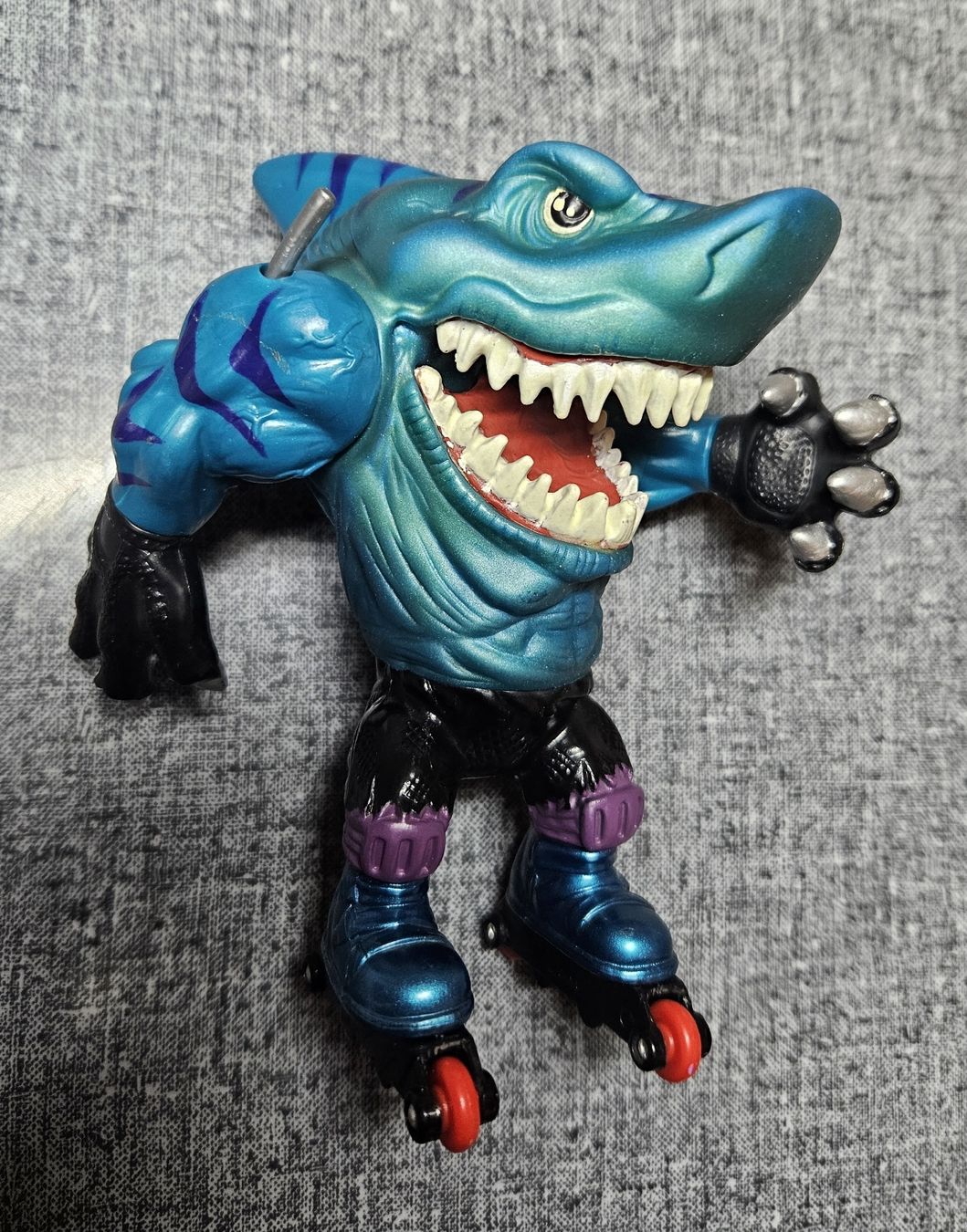 Statuette: STREET SHARKS STREEX 1994 – Usato da Sarnen venduto da rockola02