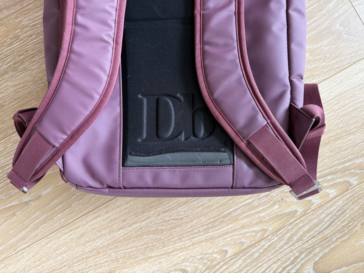 Zaini: Db (Douchebags) The Ramverk 21L Backpack - Raspberry  – Usato da Basel venduto da ll.dee 6