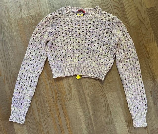 Pullover & Sweatshirts: Toller Bastell-Farbener Kurz-Pulli – Gebraucht aus Steinmaur von Dyleila