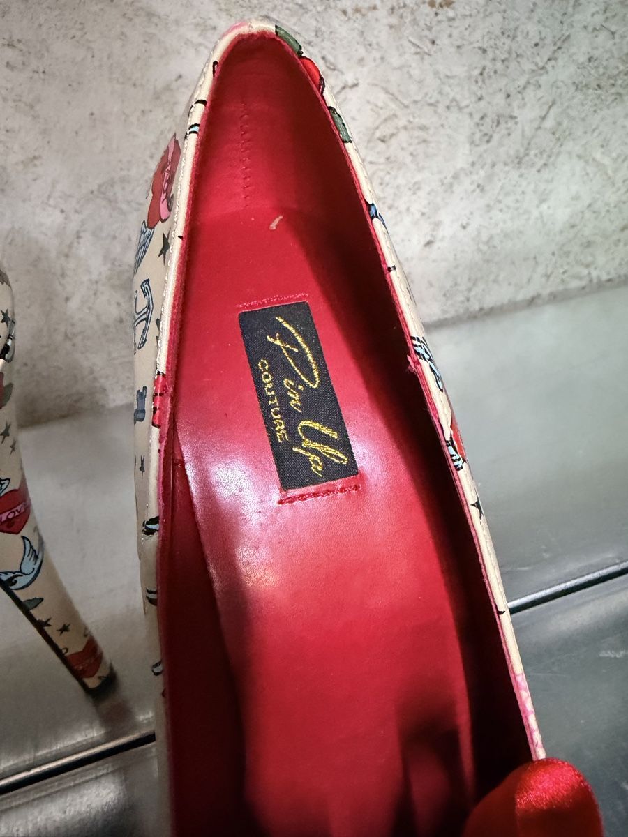 Scarpe da donna: Pinup couture Highheels Burlesque – Nuovo e nell'imballaggio originale da AARBURG venduto da cheapstuff 1