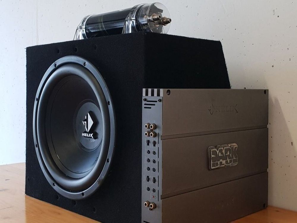 Helix Subwoofer mit Verstärker! Kaufen auf Ricardo