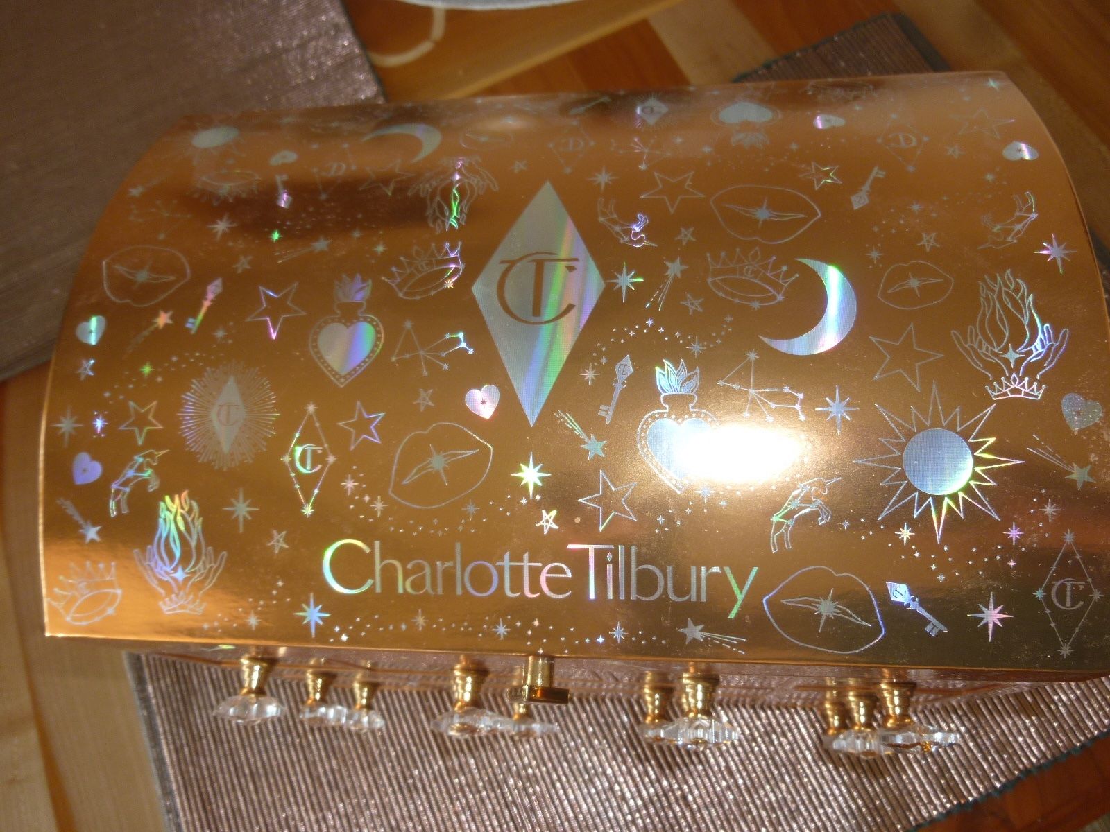 Charlotte Tilbury Portagioie: Schmuckschatulle von Charlotte Tilbury – Nuovo (secondo la descrizione) da Regensdorf venduto da Moweso134 6