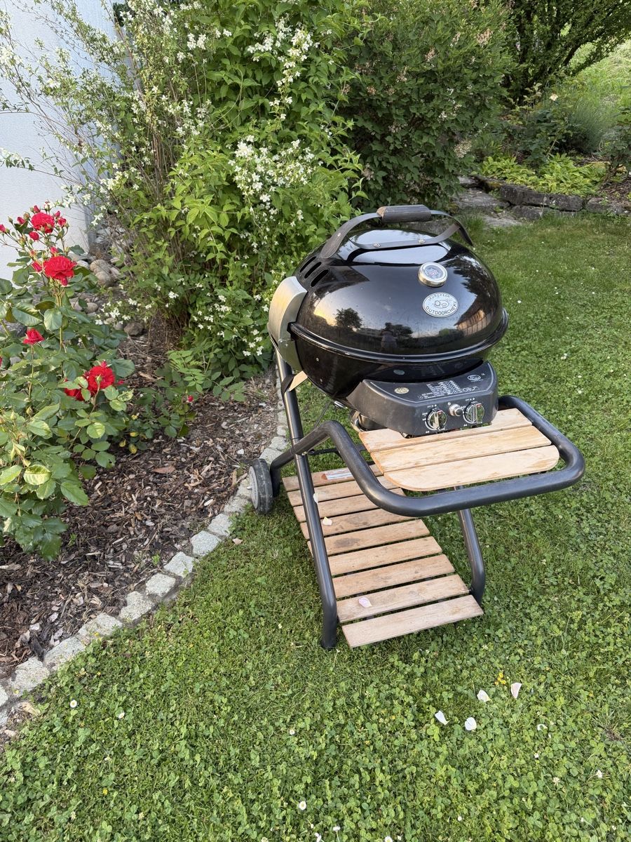 Outdoorchef Grills: Gasgrill - Outdoor Chef Ascona 570 – Gebraucht aus Stäfa von Baumberger11