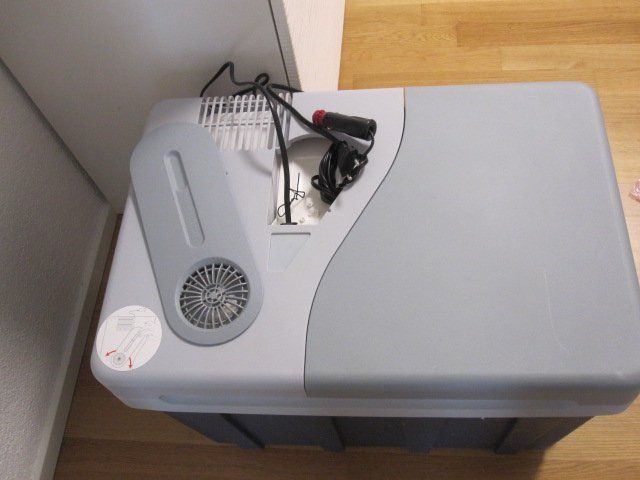 Mobicool Frigoriferi & Refrigeratori: Kühlbox Mobil 40l – Usato da Ehrendingen venduto da salvi1995 8