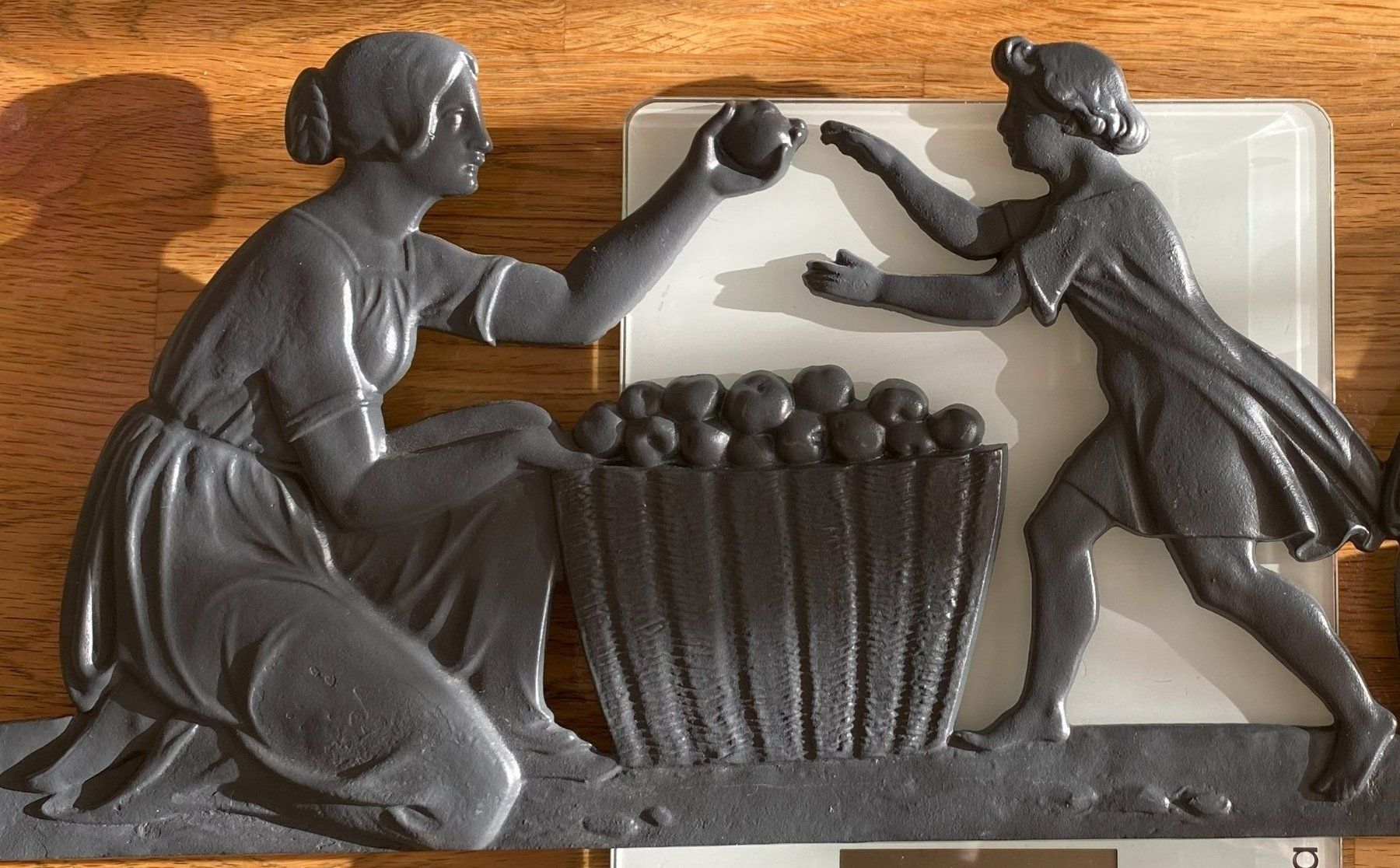 Sculture & Statue: Jugendstil Eisenguß Relief – Usato da Derendingen venduto da lunatic 1