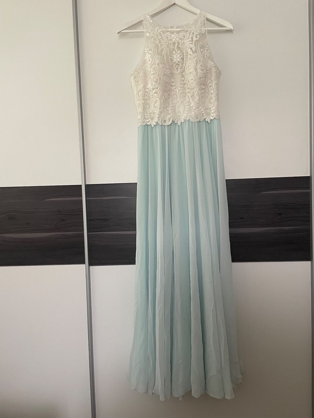Kleider: Abendkleid – Gebraucht aus Schleinikon von and_6bjx