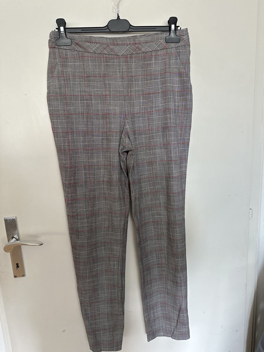 Kookai Pantalons: Pantalon Kookai taille 38 – D'occasion à lausanne par annec777
