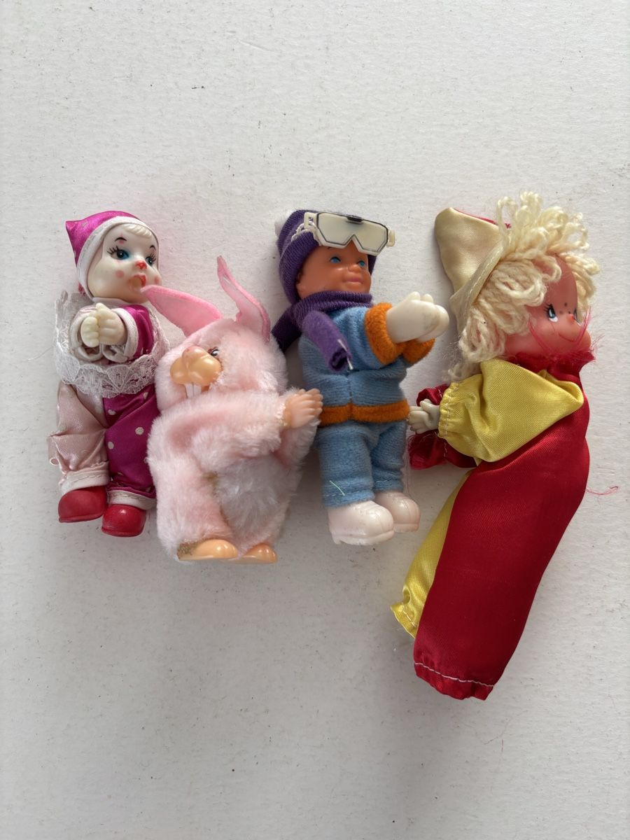 Giocattoli: Set de 4 poupées pince doigt vintage – Usato da Genève venduto da sho_67qj