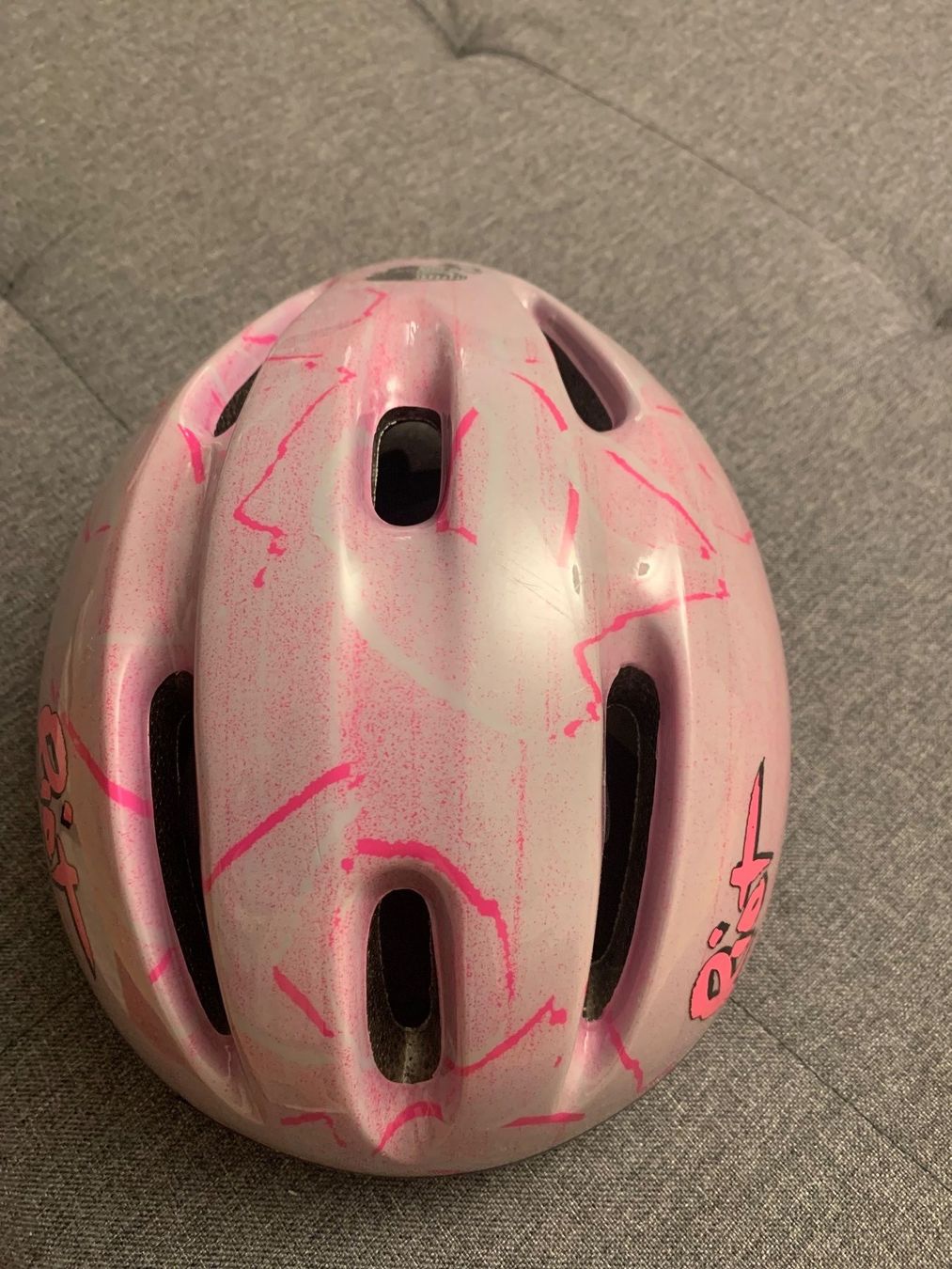 Caschi: Velohelm / Farradhelm / Helm – Nuovo (secondo la descrizione) da Wetzikon ZH venduto da Anna-Katharina_Happy 1