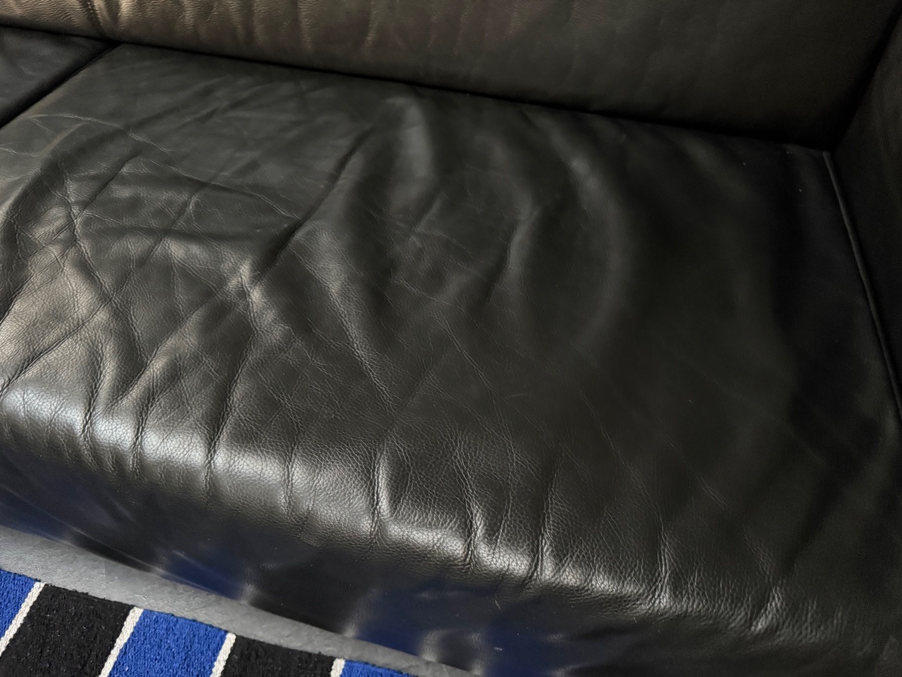 Divani: Minimalistisches Designer Sofa aus schwarzem Echtleder – Usato da Müllheim Dorf venduto da Raphael88swiss 5