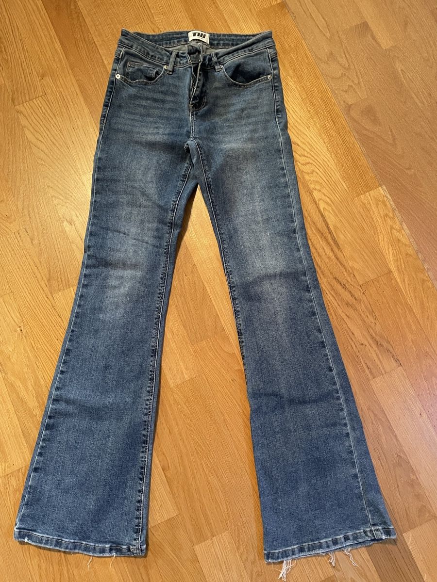 Tally Weijl Pantaloni: Jeans – Nuovo (secondo la descrizione) da Balgach venduto da sei_s6d7