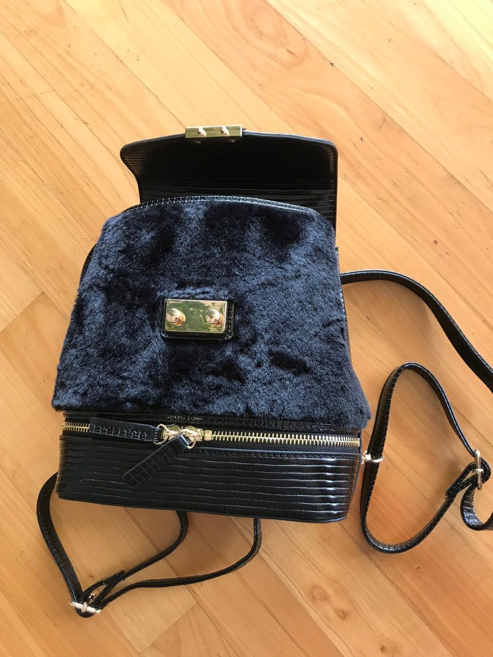 Borse da donna: Damenhandtasche in Rucksackform – Nuovo (secondo la descrizione) da Zumikon venduto da Uranus88