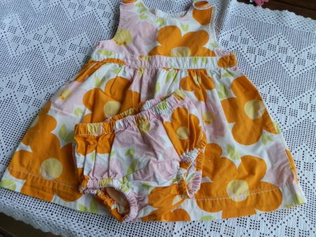 TAILLE 68 - JOLIE ROBE