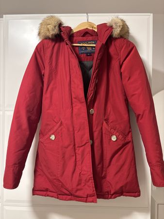 Woolrich Winterjacke Damen Gr. XS, Rot, Top Zustand