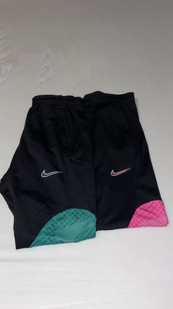 Nike Jogginghosen – 2 Paar 
