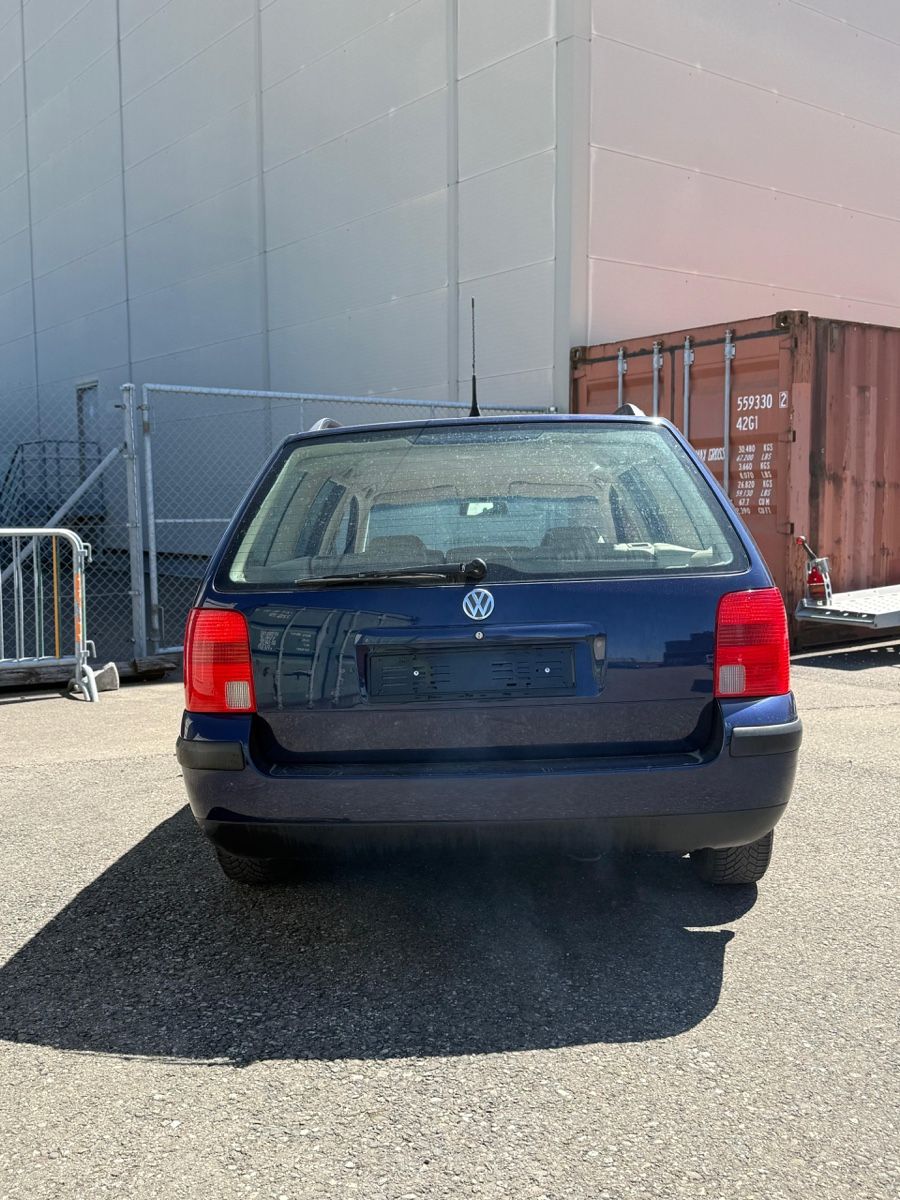 VW Automobili: Vw Passat V5  – Usato da Basel venduto da thi_f2sp 3