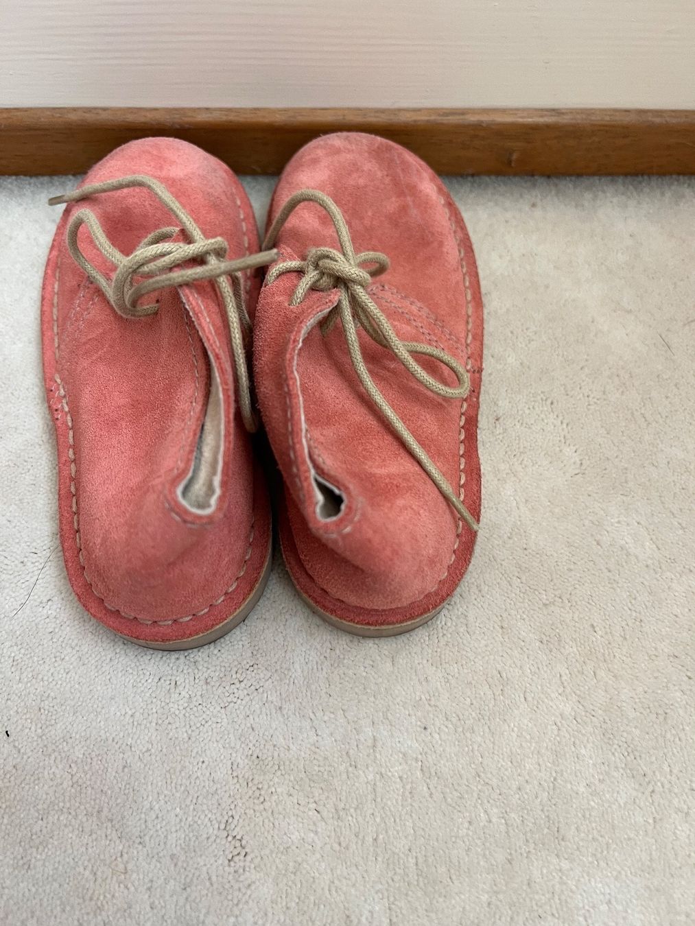 Schuhe für Mädchen: Schuhe Wildleder Größe 28 – Gebraucht aus Beinwil am See von brigittehug 2