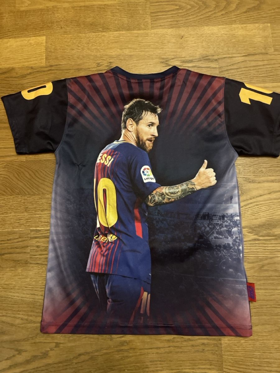 Hemden, T-Shirts & Polos: Messi Fanshirt – Gebraucht aus Buochs von Top34 1