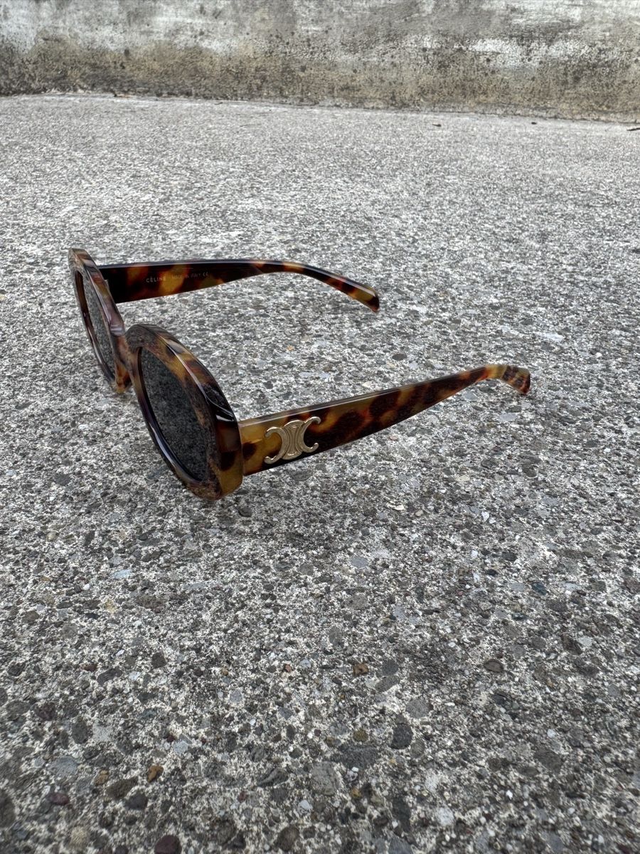 Celine Occhiali & Lenti: Celine Triomphe 01 CL40194U Sunglasses Tortoiseshell – Usato da Effretikon venduto da syrrrrre 5