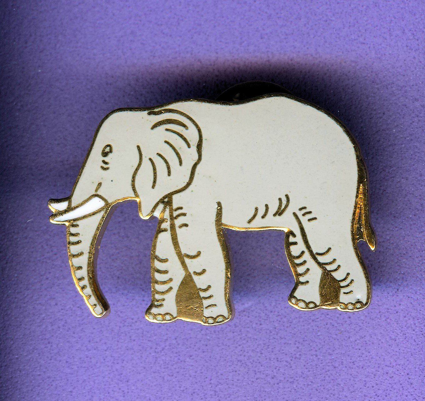 Placchette & Badge: ELEFANT – Usato da Winterthur venduto da Sammleroase